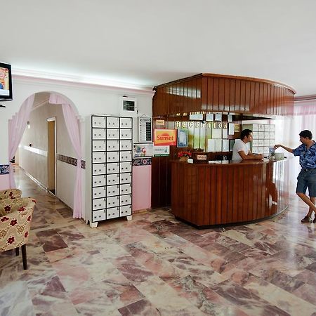 Rosy Apart 马尔马里斯 外观 照片